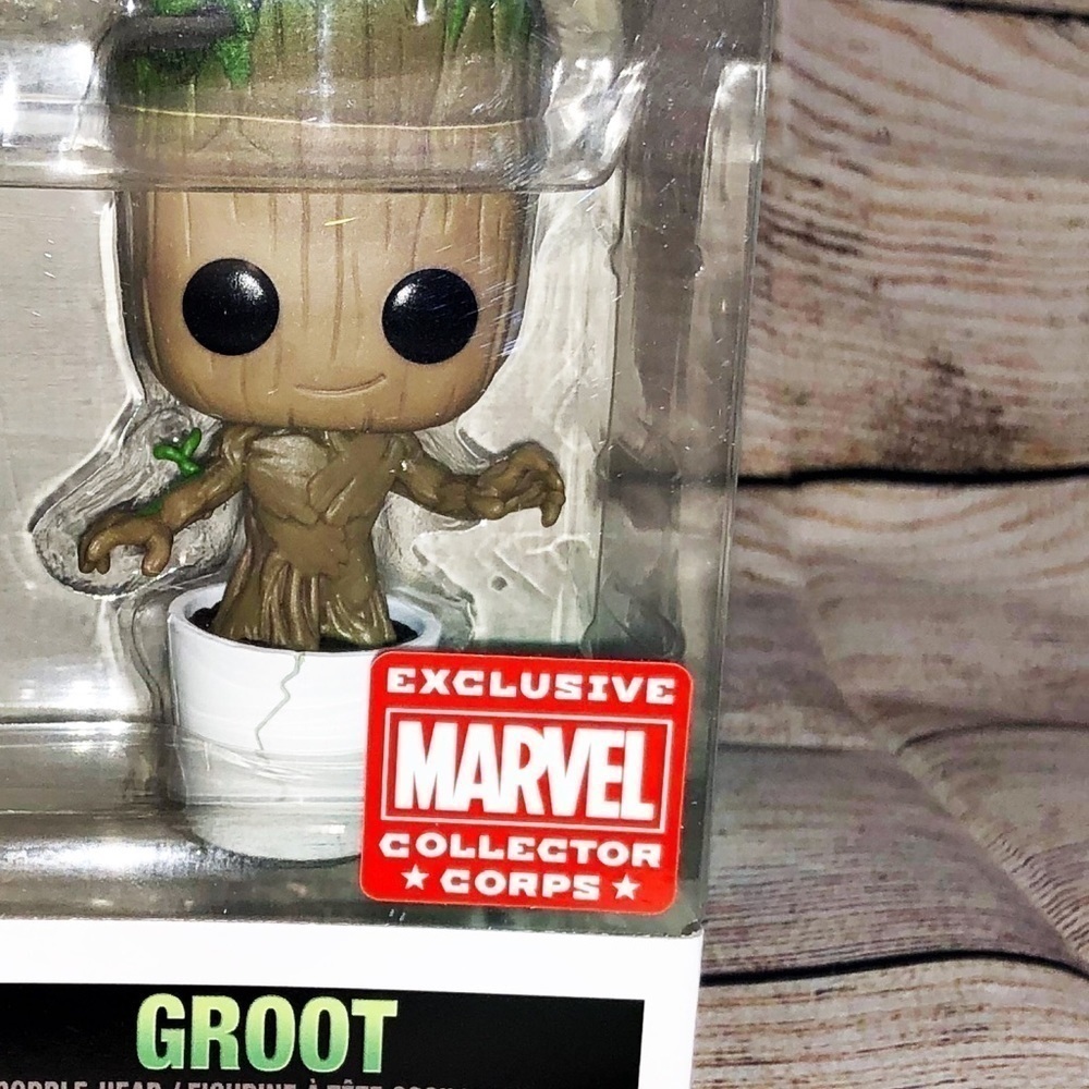 NWT Marvel Collectors Corp  Funko Pop! Groot #1055 - Picture 6 of 7